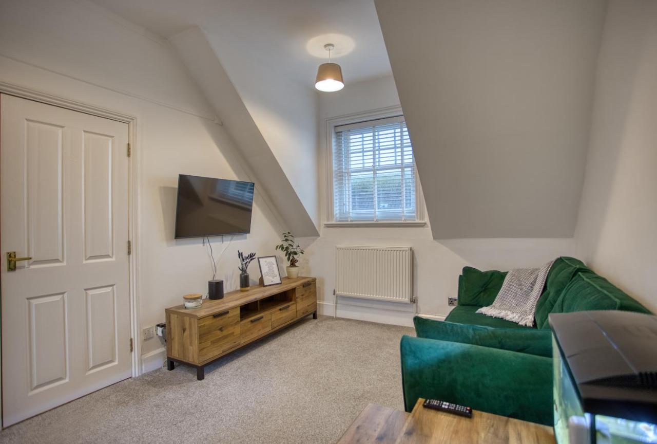 Ferienwohnung Wonderful West End - Parking Inc Folkestone Exterior foto