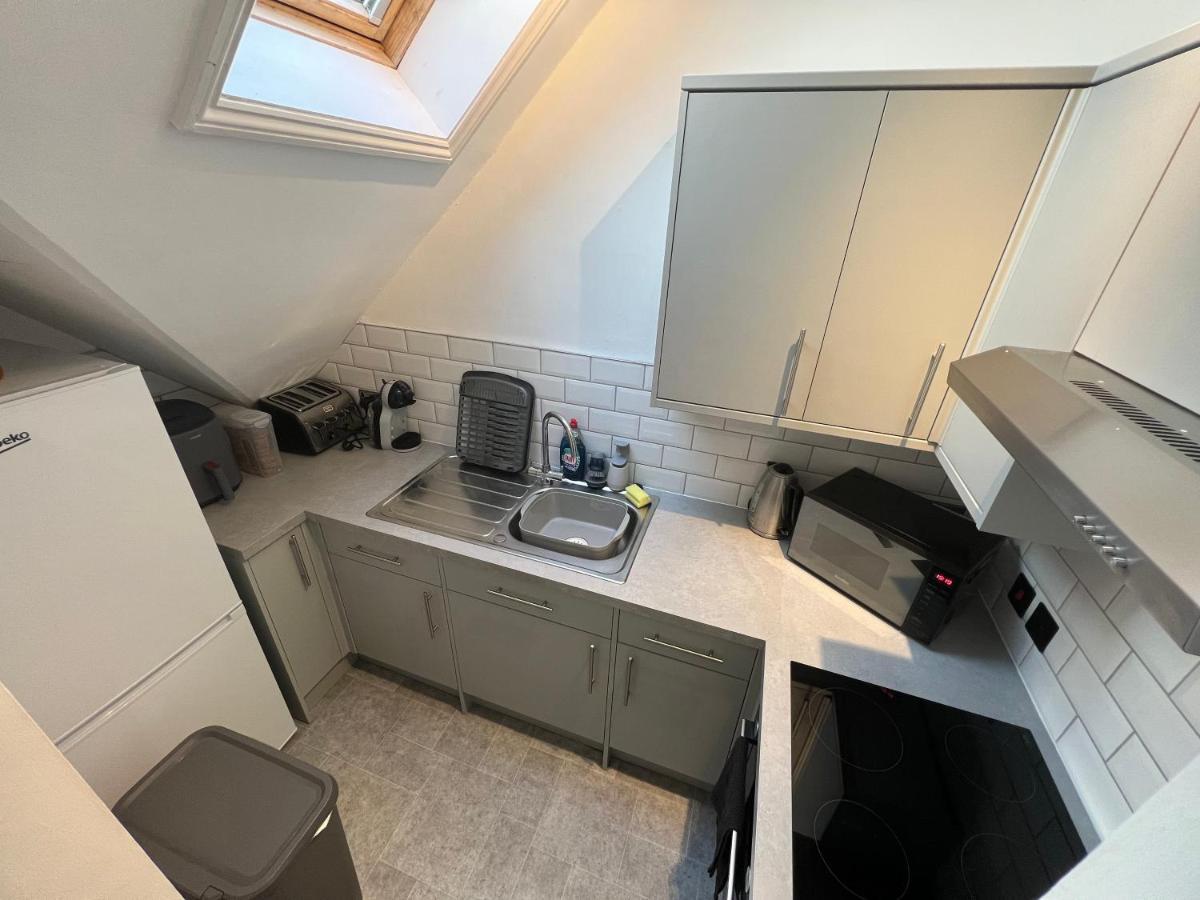 Ferienwohnung Wonderful West End - Parking Inc Folkestone Exterior foto